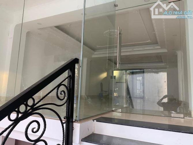 Giảm Chào Bán Gấp Toà Văn Phòng 8T Mặt Phố Phạm Văn Đồng Cầu Giấy DT 120M MT 5M Giá 55Tỷ - 5