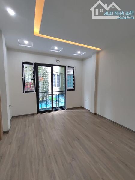 Nhà ĐẸP HÀ ĐÔNG NGÕ NÔNG- THÔNG 40m2 - 5 tầng 2,95 tỷ - 5