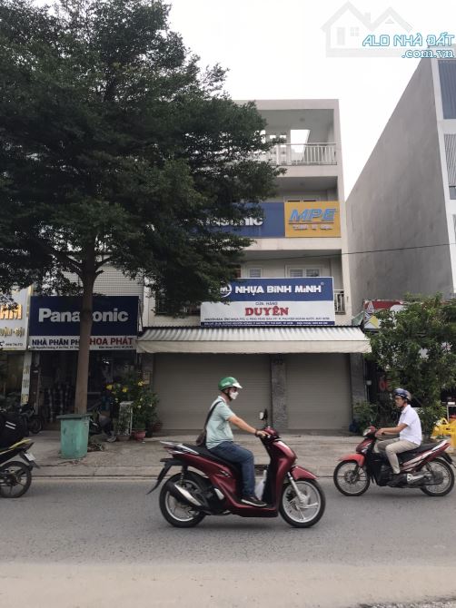 Tha thiết cần bán nhà MT Nguyễn Hoàng. p An Phú, Q2. DT: 8x20m. Hầm+ 3 lầu. Bán: 43 tỷ - 2