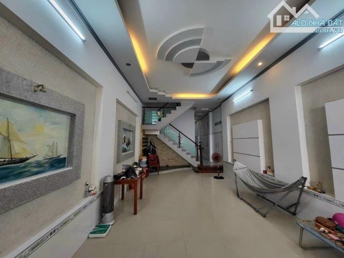Nhà 136m2 SHR cần bán, tại Đ, Tân Xuân 6, Hóc Môn, 720tr Còn Bớt Lộc