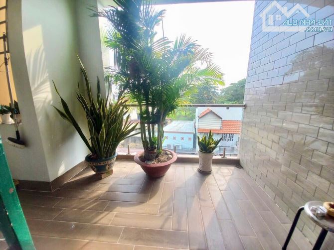 Bán nhà 1 trệt 3 lầu Phường Quanh Vinh, Biên Hòa giá tốt, sổ hồng hoàn công!