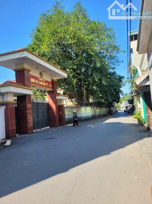 Hàng hiếm đất Giang Chính phường Biên Giang Hà Đông 50m2 MT5.2m vuông đẹp 2.8 tỷ