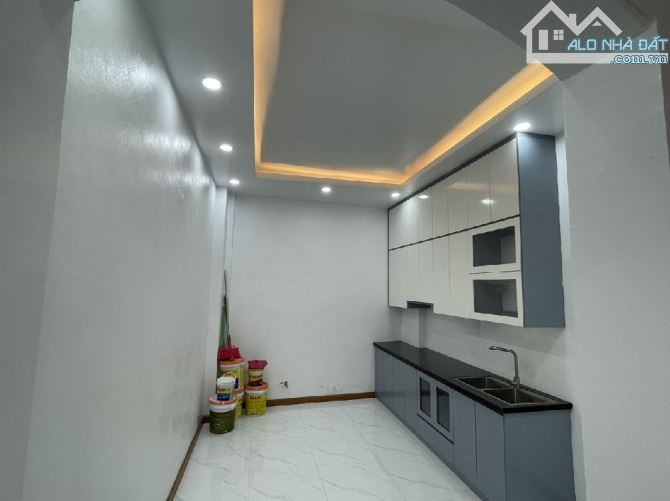 Hiếm, trung tâm Hà Đông, sầm uất, S:46m2, 4 tầng MT 5m giá 4,5 tỷ - 1