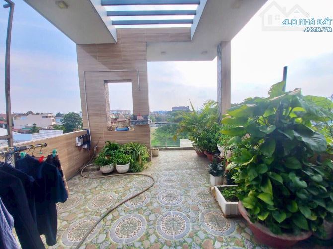 Bán nhà 1 trệt 3 lầu Phường Quanh Vinh, Biên Hòa giá tốt, sổ hồng hoàn công! - 1