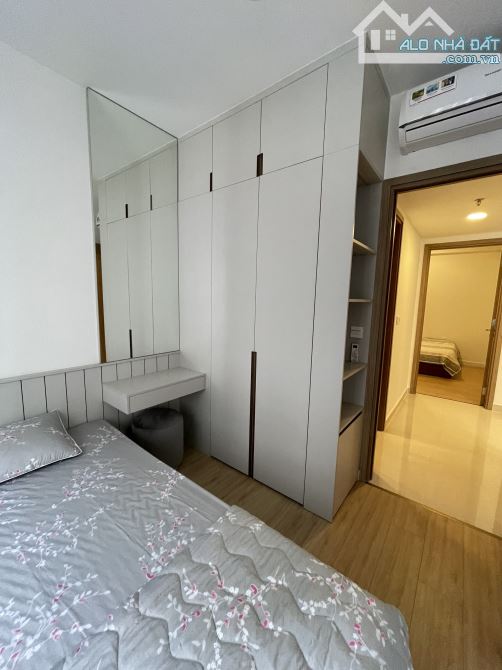 CHO THUÊ CĂN HỘ CHUNG CƯ Soho Residence 100 Cô Giang, quận 1, TP.Hồ Chí Minh : - DT 60 m2 - 13