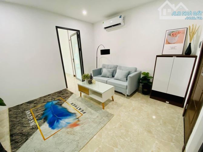 Bán cực gấp nhà phố Trần Quý Kiên, quận Cầu Giấy, DT 85m x 5 tầng, MT 6m, phân lô, giá 31 - 3
