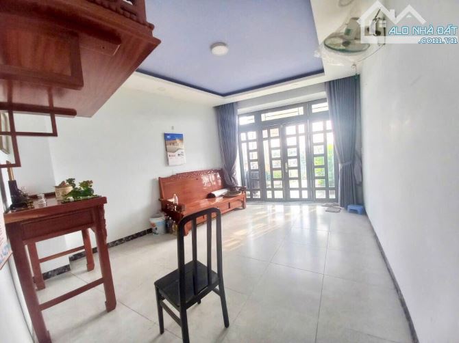 Bán nhà 1 trệt 3 lầu Phường Quanh Vinh, Biên Hòa giá tốt, sổ hồng hoàn công! - 3