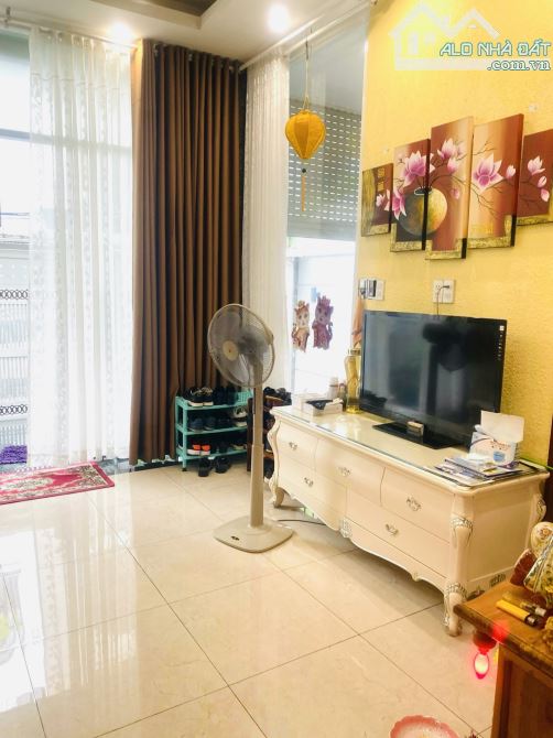 Bán Villa Khu Vip Lê Văn Sỹ 8x20 Ngay Trần Quang Diệu Q3 Sát Hotel 5* Ramana Chỉ 47 tỷ - 4