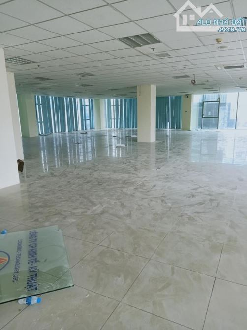 CĐT cho thuê văn phòng tại Mitec Tower Dương Đình Nghệ, DT thuê từ 50m2 đến 600m2.