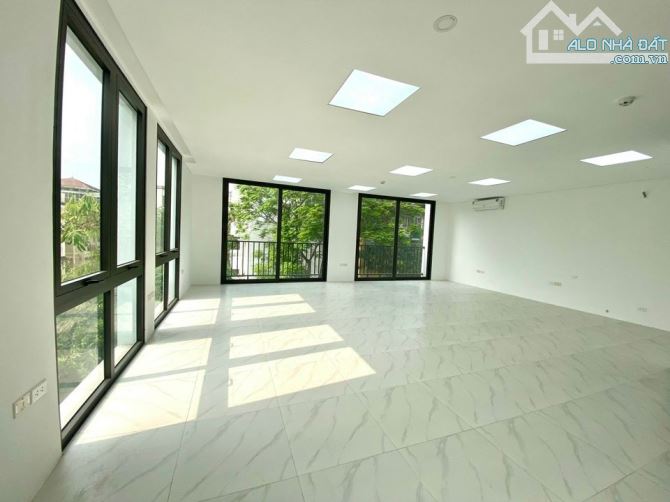 Cho thuê văn phòng tại Hoàng Hoa Thám 70m2 trong tòa nhà chuyên nghiệp giá rẻ nhất quận - 2