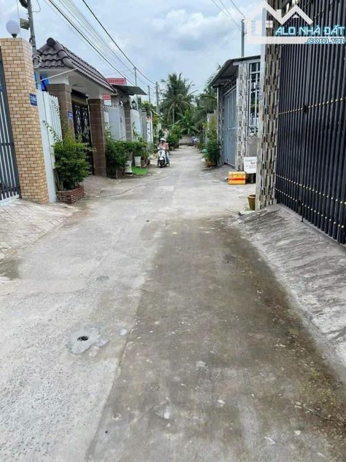 Bán Gấp Lô Đất 168 m2 Gần Ngã 3  Mỹ Hạnh , 930 Triệu , Sổ Hồng Riêng - 3
