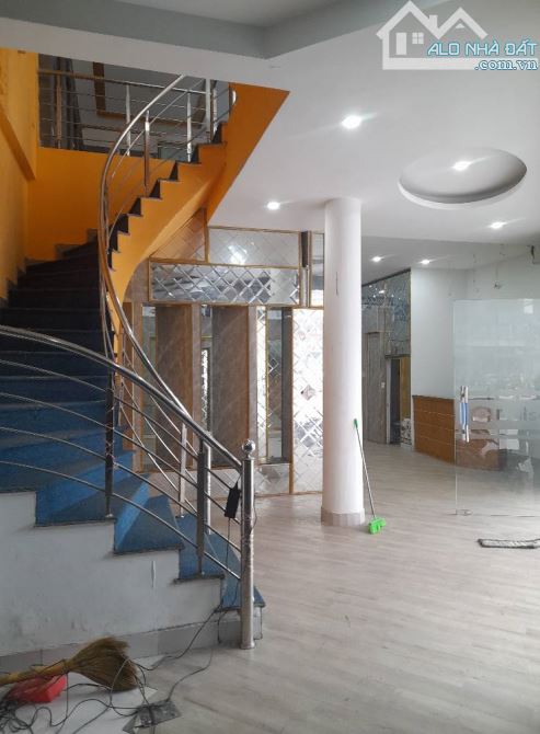 MẶT PHỐ TỐ HỮU 1 MP 1 MẶT NGÕ Ô TÔ TRÁNH - MẶT TIỀN RỘNG 12M DT 120M2x 7 TẦNG GIÁ 45 TỶ - 3