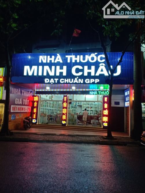 Cho thuê nhà mặt phố hót Nguyễn Văn Huyên Cầu Giấy Hà Nội: 150m2 x2 tầng
