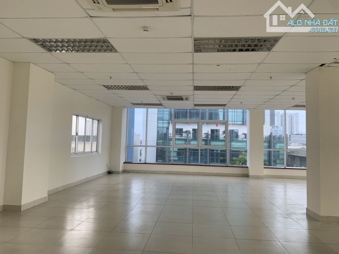 Cho thuê văn phòng đường Quang Trung, 75 m2. LH: OFFICE DANANG