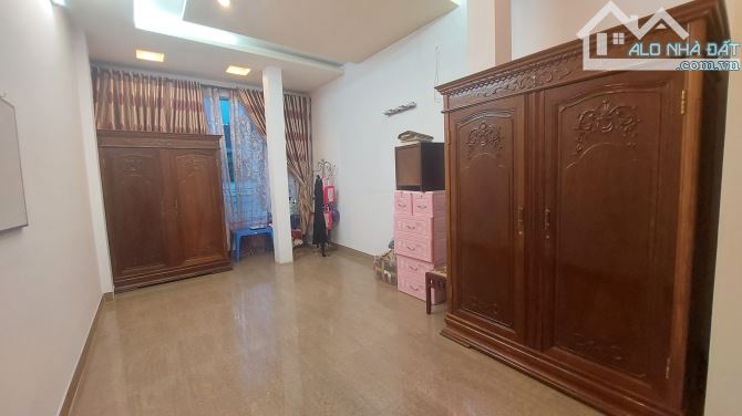 Bán nhà Trần Nguyên Hãn, Lê Chân, Hải Phòng,  4 Tầng, 75m2, 15 tỷ,