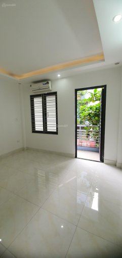 Cho thuê nhà riêng Dịch Vụ Mỗ Lao, Hà Đông, 50 m2 x 3 tầng, đường rộng , có vỉa hè