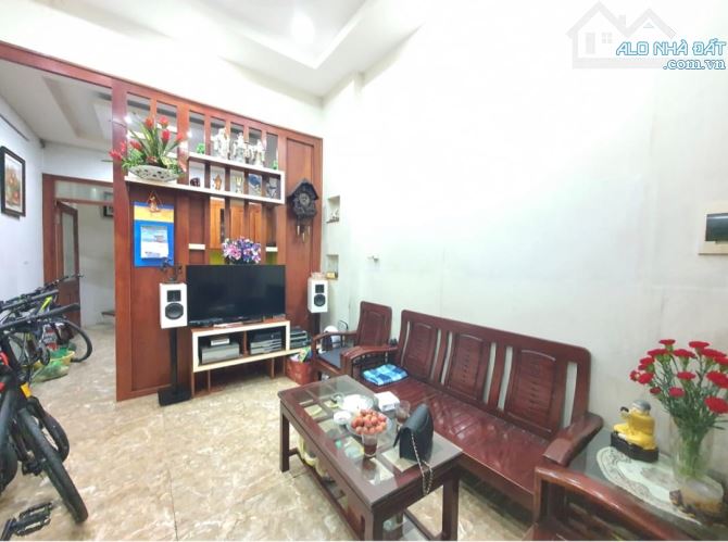 Siêu hiếm !!! Trần Cung - Hoàng Quốc Việt ô tô đỗ cửa 53m2 chỉ hơn 7 tỉ