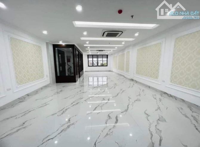 TÒA VĂN PHÒNG MẶT PHỐ ĐỖ QUANG CẦU GIẤY 41.5 TỶ 102m2 9 TẦNG MT 6m 2 THOÁNG CÓ HẦM