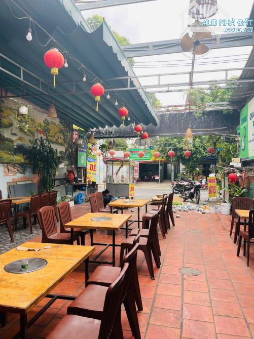 Mặt tiền đường Lê Thị Hoa TP Thủ Đức nở hậu tiện để xây mới nhà ở hoặc đầu tư kinh doanh. - 1
