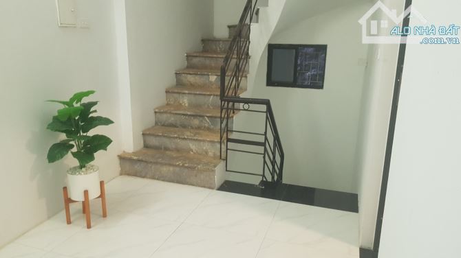 Cho thuê căn hộ đủ tiện nghi phố Nguyễn Trường Tộ, gần hồ Trúc Bạch - 4