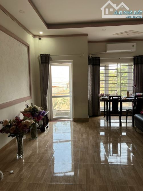 Nhà mặt tiền kinh doanh gần BigC Go Dĩ An, đường Võ Thị Sáu, 1188 Đông Hòa - 6