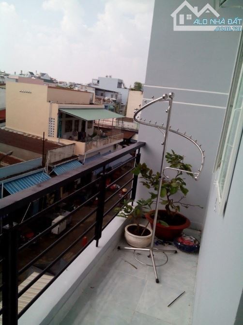 Thu nhập 40tr/th,Hẻm 8m,CHDV Tân Hương,Tân Phú,10 Phòng,93m2,3Tầng,4,1m x 22,6m,10 tỷ 99 - 9