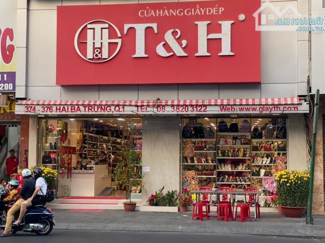 Gía rẻ đầu tư đường thương hiệu - mặt tiền Nguyễn Trãi Q. 5 - 8x20m - HĐT 150 triệu.