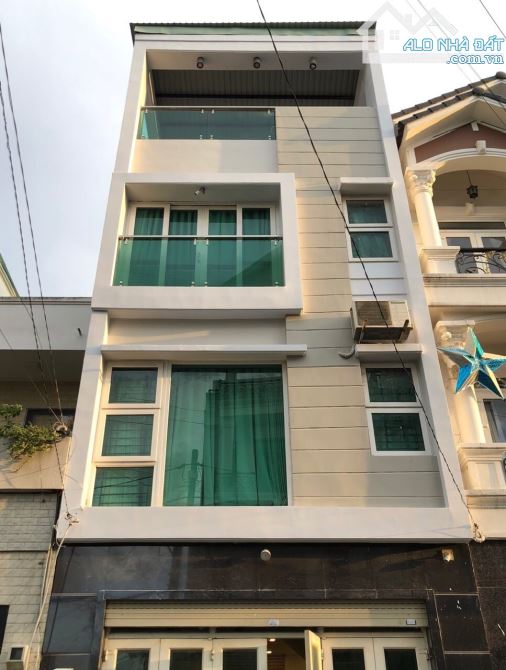 Cho thuê nhà nguyên căn DTSD 170m2 1 Trệt 2 lầu 1 tum đầy đủ nội thất 15TR