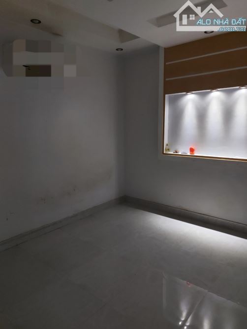 Cần bán nhà cấp 3 mặt tiền đường Trần Hưng Đạo ngã ba trần hưng đạo - đại lộ hùng vương - 2