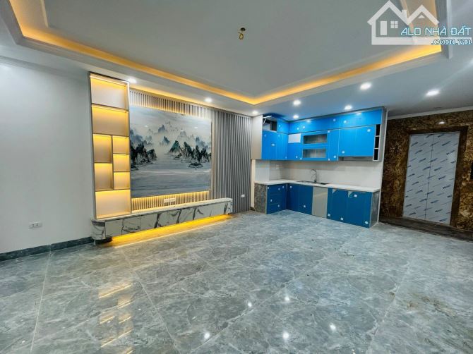 Chính chủ giử bán căn nhà Khương Đình, Thanh Xuân, Dt: 40m, 6 tầng. Thang máy - 1