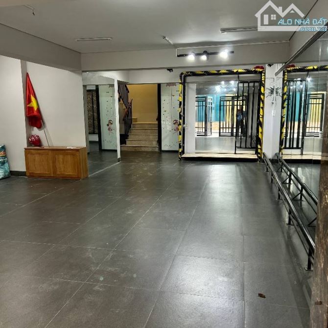 Cho thuê nhà liền kề ở Romatic, Xuân La, Tây Hồ, Hà Nội. Dt 100m2 x 6 tầng, thang máy, giá - 2
