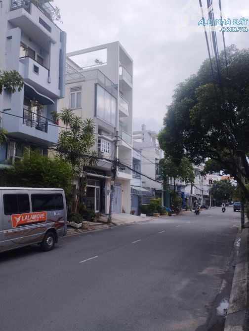 Lô Góc 400m2. Giá Chào 50 Tỷ. Đường Số 8 KDC Tân Quy. P Tân Quy. Quận 7 - 2