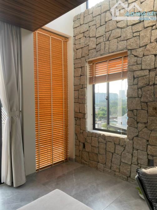 Bán CHDV đường Dương Quảng Hàm, p 5, DT 12x23m, Hầm 5 tầng, HĐT 230 triệu, giá 37,5 tỷ - 2