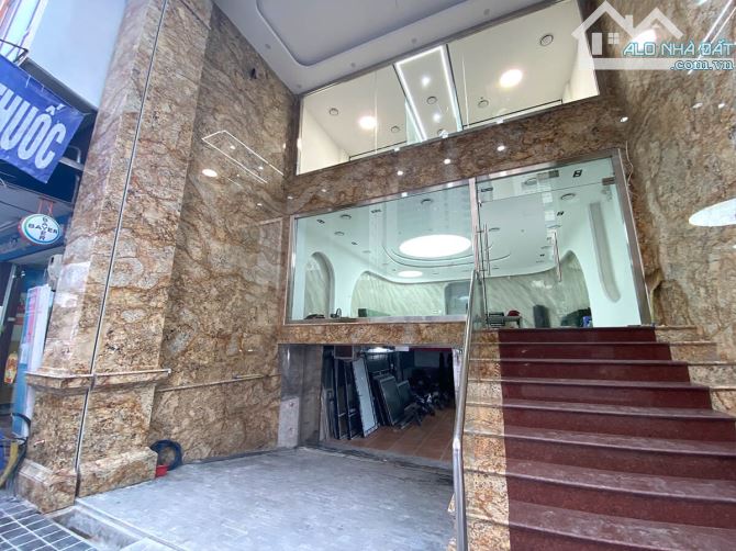 Bán tòa nhà Văn Phòng mặt phố Vũ Tông Phan DT 245m2 Mt 10.5m. Giá 125 tỷ - 3