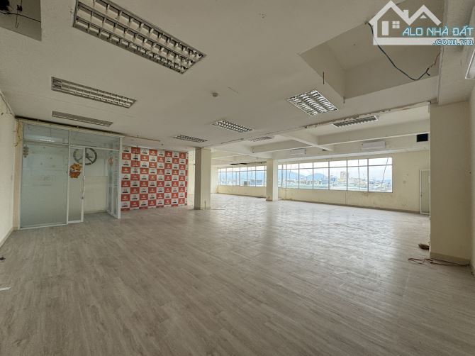 Cho thuê văn phòng gần hầm chui Điện Biên Phủ, chỉ 155.000đ/m2. LH: OFFICE DANANG - 3