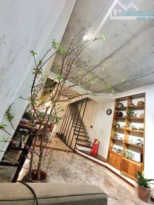 Nhà đẹp khu VIP 918, sân gôn Long Biên, 50 m2, vỉa hè ô tô tránh, chỉ 11.9 tỷ. - 3