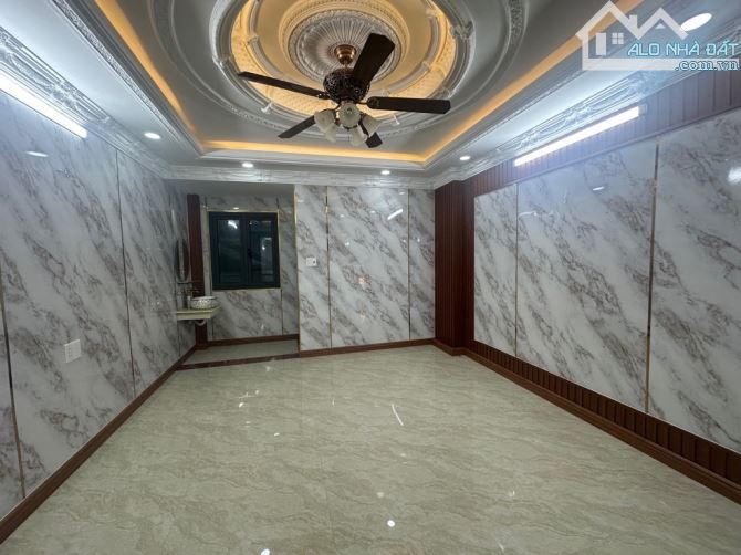 4 X 20M - MẶT TIỀN KINH DOANH - ĐƯỜNG NHÁNH NGUYỄN ẢNH THỦ - 30M RA MT LỚN - 5 TẦNG - 5