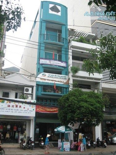 Bán nhà mặt tiền đường Lý Tự Trọng phường Bến Thành Quận 1, DT: 4x32m, 4 lầu giá 72 tỷ