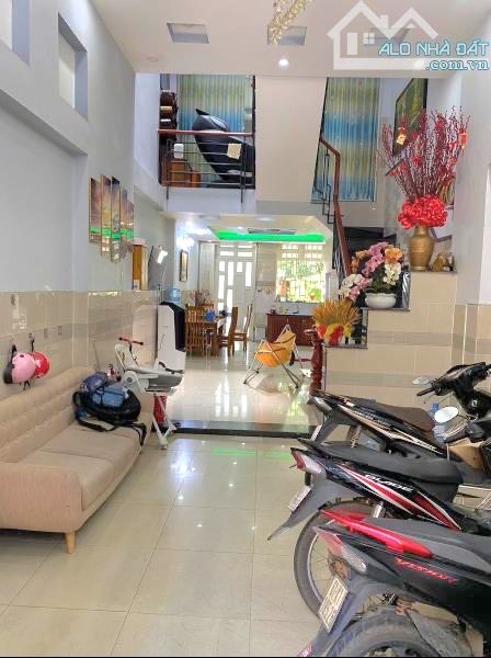 Bán Mặt Tiền Cộng Hòa P13 Tân Bình, 5X20M, 2 TẦNG, 17.999 Tỷ - 2