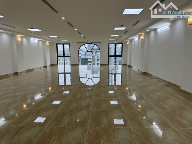 MẶT PHỐ QUAN HOA, CẦU GIẤY - TÒA NHÀ 9 TẦNG THANG MÁY MỚI TINH ĐẸP NHẤT PHỐ - 3