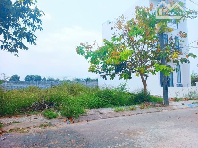 BÁN Đất THÀNH PHỐ TÂN AN cách VinCOM 2km  850 triệu  , thổ cư 100% , SỔ HỒNG RIÊNG - 5