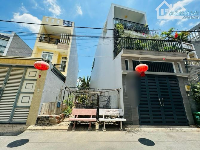 Bán Lô Đất 100m². ( 4x25m). Hẻm Xe Hơi Trải nhựa 4,5m. Khu Dân Trí Cao. Cách Đỗ Xuân Hợp 2