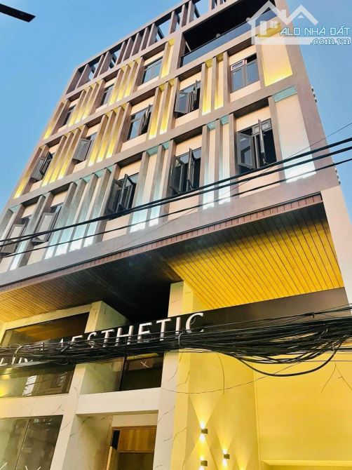 Tòa nhà CHDV Cao cấp Dương Quảng Hàm Gò Vấp thu nhập 200 tr/tháng 6 lầu giá 43 tỷ TL