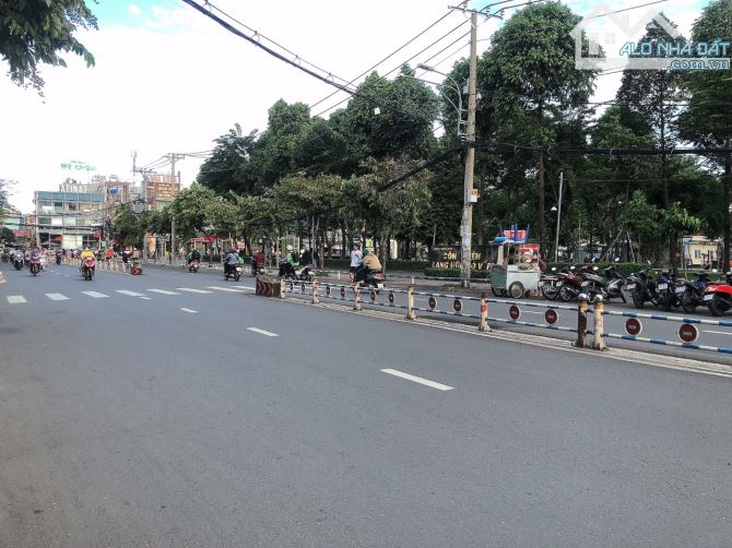Bán nhà mặt tiền mới 4L 100% 60m2 Nguyễn Văn Khối KD đa ngành ngay CV Làng Hoa 10 tỷ 500 - 3