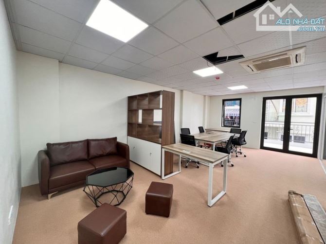 Cho Thuê Văn Phòng 50m2 Siêu Đẹp Tại đường Hoàng Cầu Đống Đa Giá Thuê 8tr/ tháng