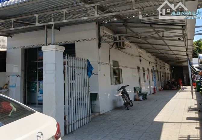 Cần bán dãy trọ 11 phòng ở Thị Xã Trảng Bàng - Tây Ninh giá 670 triệu.
