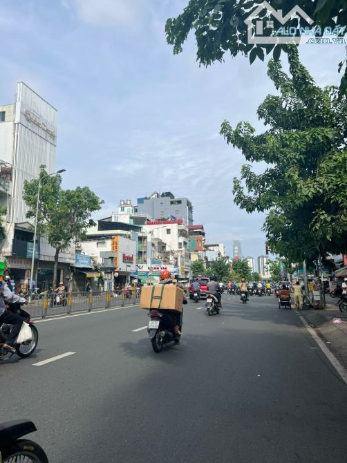 Bán nhà mặt tiền đường Nguyễn tri phương Quận 10 , DT 4,5x22m, 4 lầu , Giá 42 tỷ