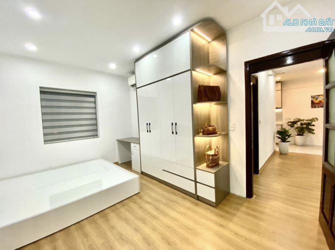 bán căn hộ tầng trung chung cư 17T10 Nguyễn Thị Định- Thanh Xuân 78m 4,5ty - 1
