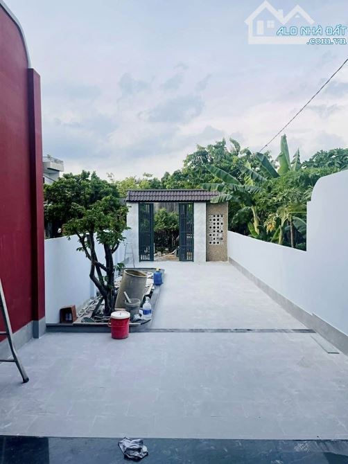 Bán nhà 200m2 SHR,THỔ CƯ 100% Siêu Đẹp Giá TỐT (P. TÂN PHONG) - 1
