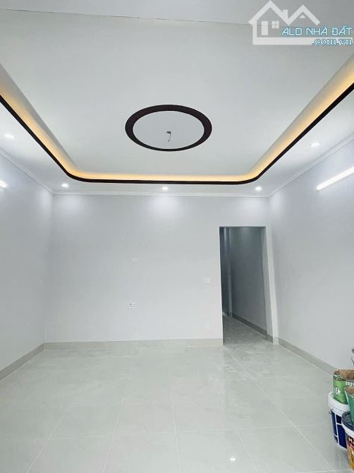 Bán nhà 200m2 SHR,THỔ CƯ 100% Siêu Đẹp Giá TỐT (P. TÂN PHONG) - 2